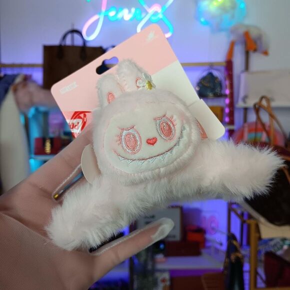 NWT Pop Mart Mokoko Pink Fluffy Stuff Animal Plush Hair Claw Clip Scented main image 5